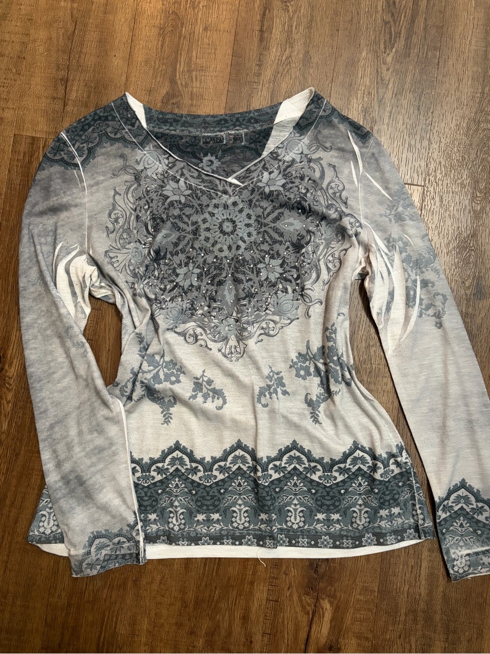 VINTAGE Y2K CATO RHINESTONE GRAPHIC LONG SLEEVE TOP | SIZE L ✨